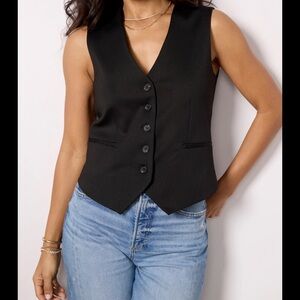 Evereve Black Sleeveless Blazer Vest